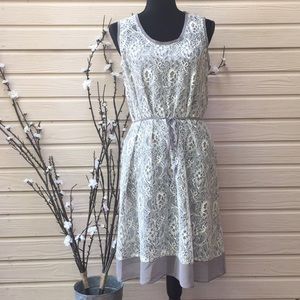 Simply Vera Vera Wang Lace Dress -Size Medium